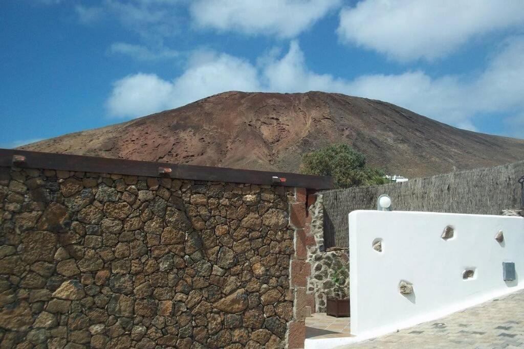 Ocean Breeze Villa Playa Blanca  Exterior photo